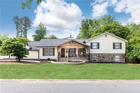 2652 Shadow Woods Cir NE, Marietta, GA 30062
