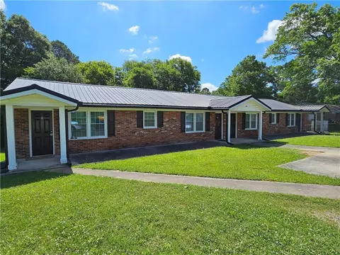 204 Greenbriar, Cedartown, GA 30125