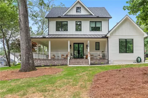 2668 Brown Cir SE, Smyrna, GA 30080