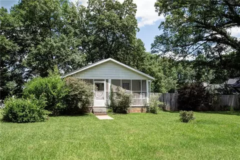 652 Landers Dr SW, Mableton, GA 30126