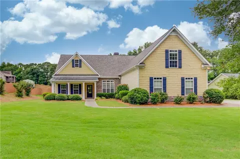 289 Downing St, Hoschton, GA 30548