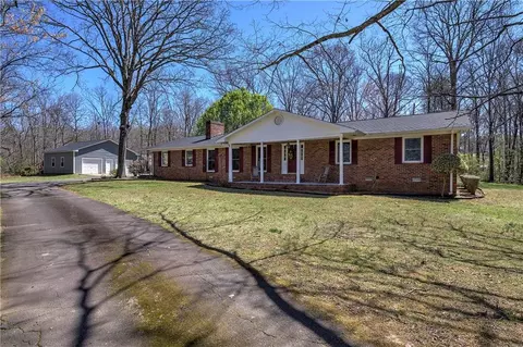 100 E Valley Rd NE, Rydal, GA 30171 photo 2