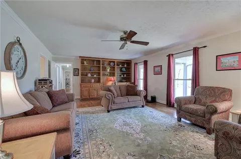 100 E Valley Rd NE, Rydal, GA 30171 photo 4