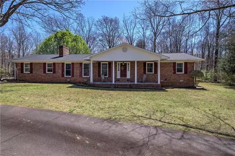 100 E Valley Rd NE, Rydal, GA 30171