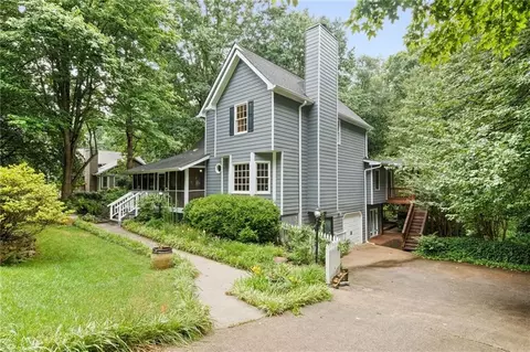 141 Chantilly Ln, Lawrenceville, GA 30043