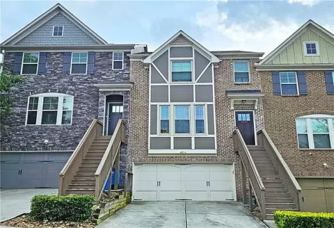 1979 Paxton Ridge Ln, Lilburn, GA 30047