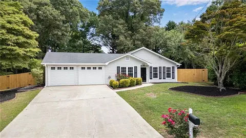 2515 Whisper Ct, Dacula, GA 30019