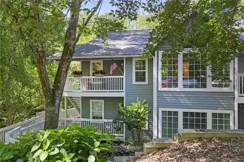 1405 Gettysburg Pl, Sandy Springs, GA 30350