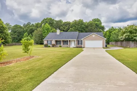 45 Creek Bend Trl, Oxford, GA 30054
