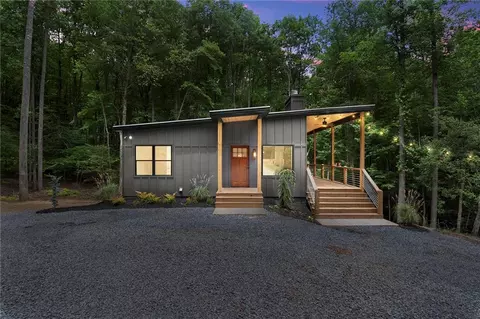 135 Cherry Lake Ct, Blue Ridge, GA 30513
