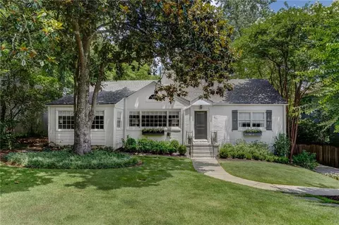 851 Woodley Dr NW, Atlanta, GA 30318