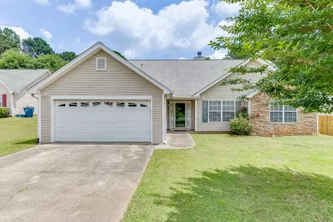 1059 Harbins Pass Dr, Dacula, GA 30019