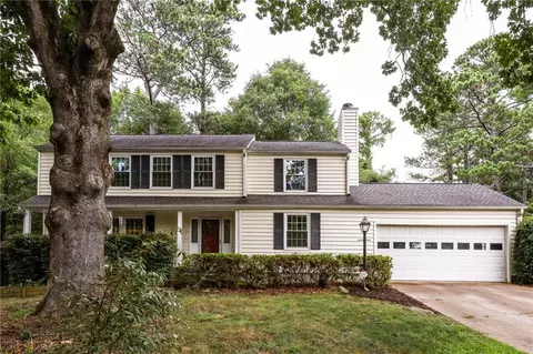 300 N Pond Trl, Roswell, GA 30076