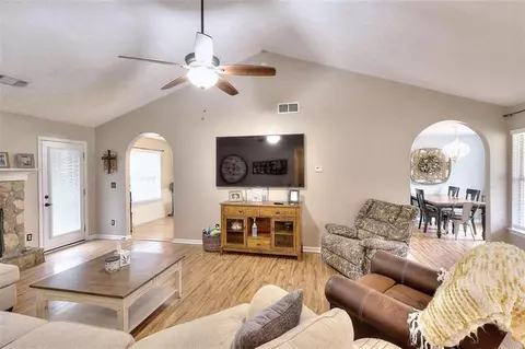 3041 Mill Cir, Monroe, GA 30655 photo 6