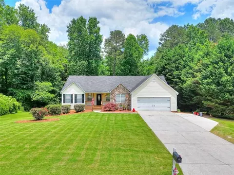 3041 Mill Cir, Monroe, GA 30655