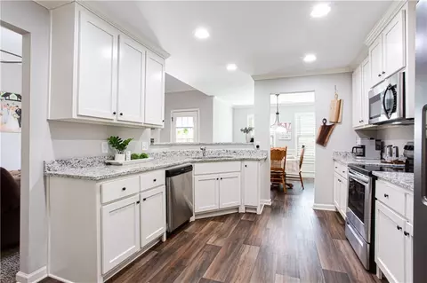 160 Peak Ct, Winder, GA 30680 photo 11