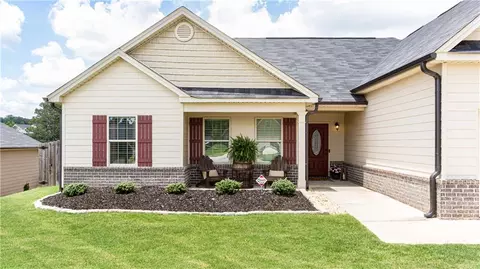 160 Peak Ct, Winder, GA 30680 photo 3