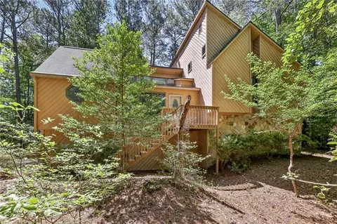 1010 Pine Grove Pointe Dr, Roswell, GA 30075