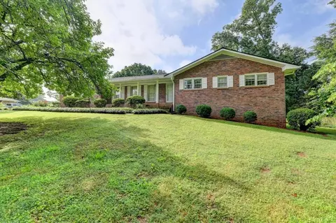 736 Craig Dr, Lawrenceville, GA 30046