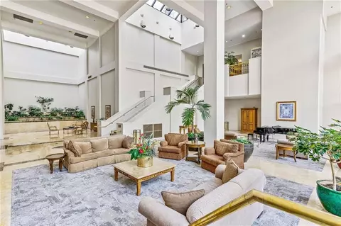 1280 W Peachtree St #1401, Atlanta, GA 30309