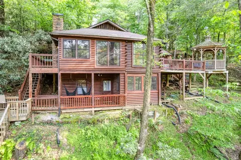 404 River Bend Trl, Ellijay, GA 30540