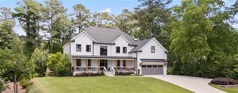 9995 Bankside Dr, Roswell, GA 30076