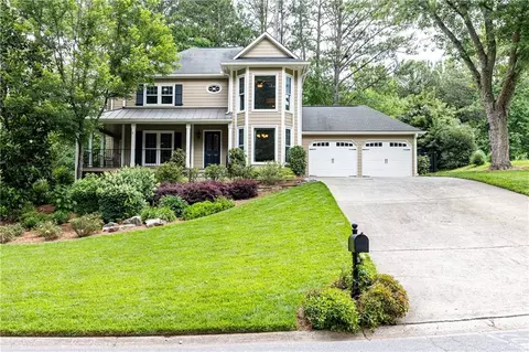 4200 Westchester Trce NE, Roswell, GA 30075