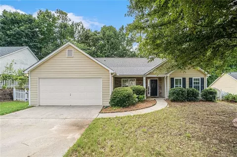 5806 Amberside Ln, Sugar Hill, GA 30518