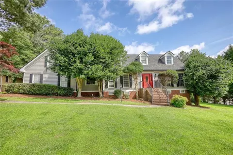 5131 Clearwater Dr, Stone Mountain, GA 30087