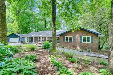 1143 Sanden Ferry Dr, Decatur, GA 30033