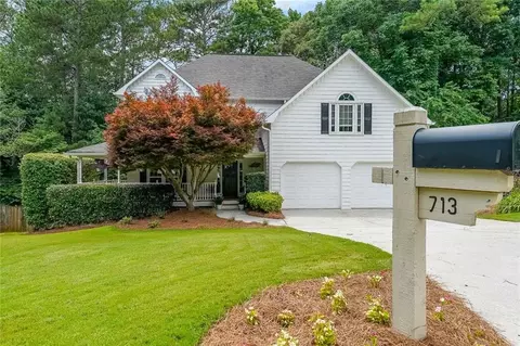 713 Braidwood Rdg NW, Acworth, GA 30101