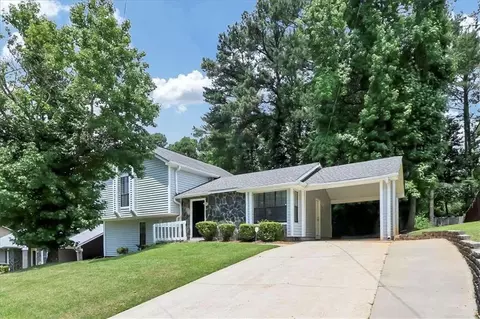 2281 Leslie Brook Dr, Decatur, GA 30035