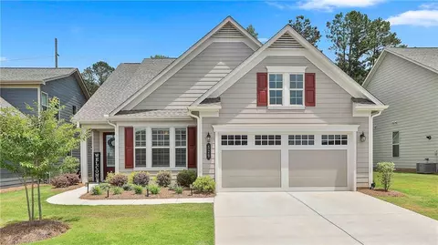 529 Hazelnut Dr, Peachtree City, GA 30269