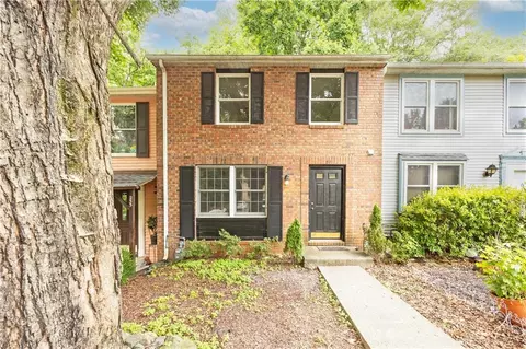 257 Roswell Commons Cir, Roswell, GA 30076
