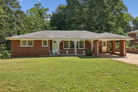 2216 Holly Hill Dr, Decatur, GA 30032