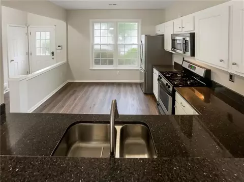3756 Berkeley Xing, Duluth, GA 30096 photo 9
