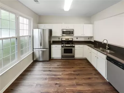 3756 Berkeley Xing, Duluth, GA 30096 photo 6