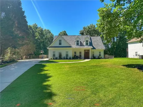 8430 Fields Ford Rd, Gainesville, GA 30506 photo 2