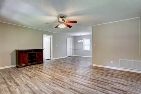 105 Mountain View Dr, Jasper, GA 30143 photo 4