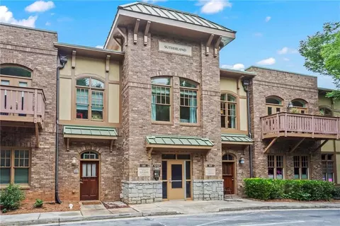 1872 Gordon Mnr NE #208, Atlanta, GA 30307
