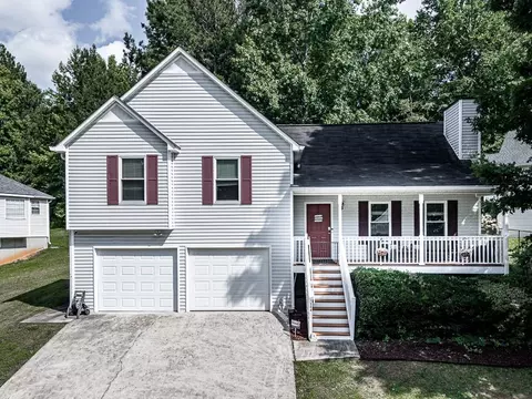 7344 Essex Dr, Douglasville, GA 30134