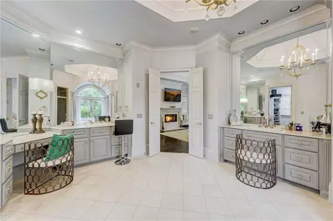 Bath - 10650 Montclair Way, Duluth, GA 30097 photo 2 of 2