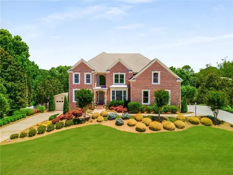 300 Devereux Downs, Roswell, GA 30075