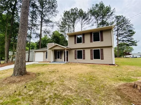 94 Cardinal Ln, Jonesboro, GA 30238