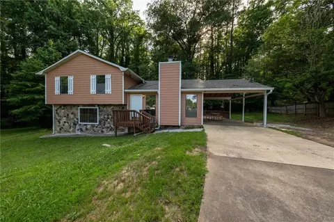 3011 Creekwood Ln, Lawrenceville, GA 30044