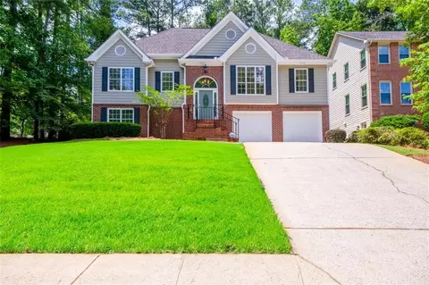 5330 Leeward Run Dr, Alpharetta, GA 30005
