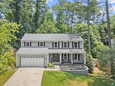 125 Laurel Mill Ct, Roswell, GA 30076