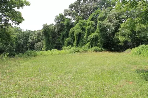585 Clayton St, Commerce, GA 30529 photo 8
