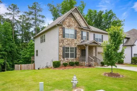 52 Eastcreek Ct, Dallas, GA 30132