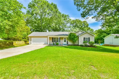 262 7th Ave, Winder, GA 30680